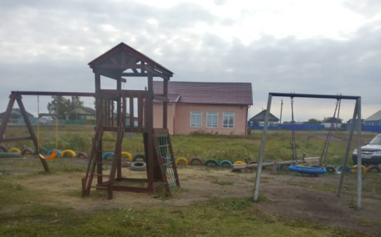 Устройство детской игровой площадки  в д.Мальково Купинского района Новосибирской области